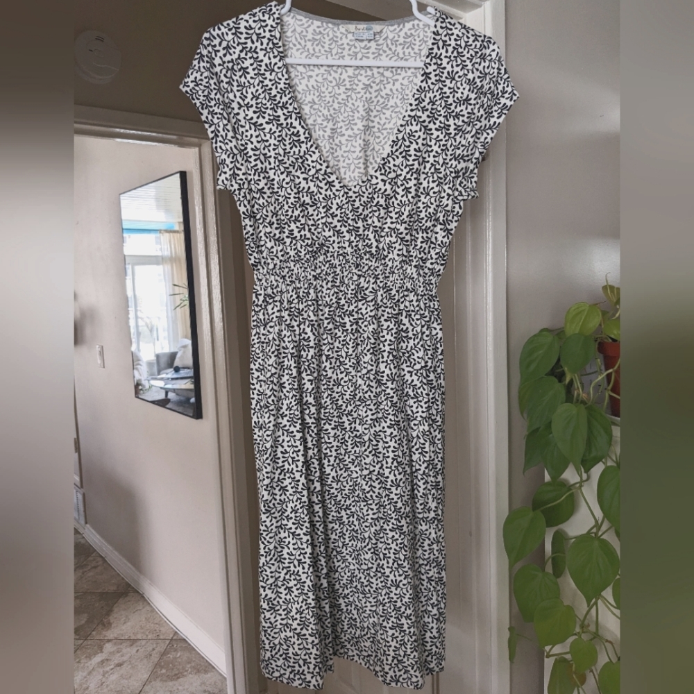 Soft Black and White Dress
